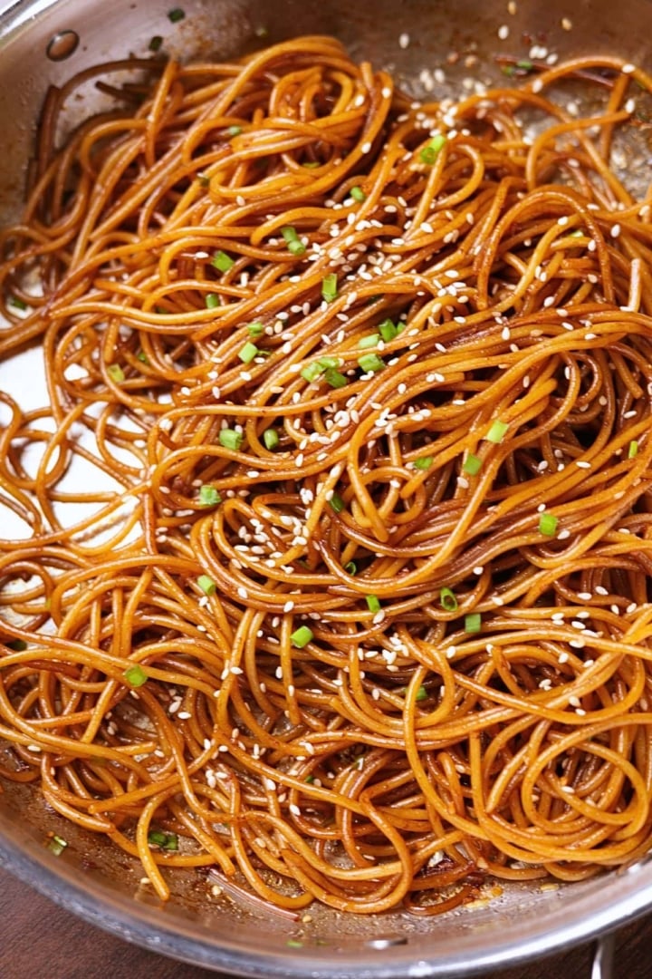 Hibachi noodles in astainless steel skillet.